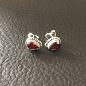 NWOT GARNET Pear Shaped Gemstones and 925 Sterling Silver Stud Earrings
